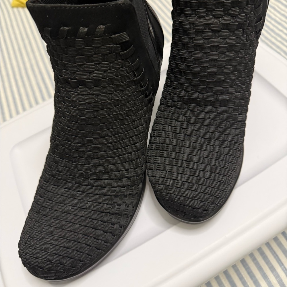 Black Woven Ankle Boots - Women - Picture 6 of 6